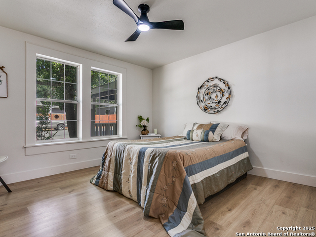 Image 21 of 25 For 1002 Fulton Ave