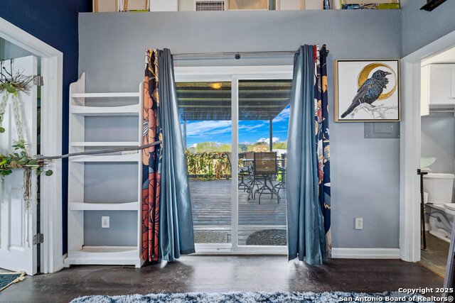 Image 17 of 36 For 3585 Pittman