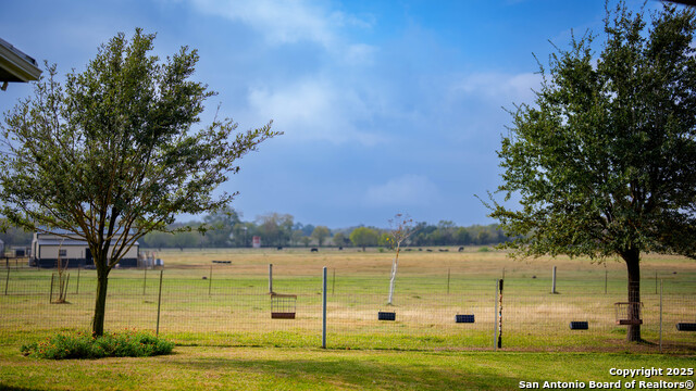 Image 21 of 36 For 3585 Pittman