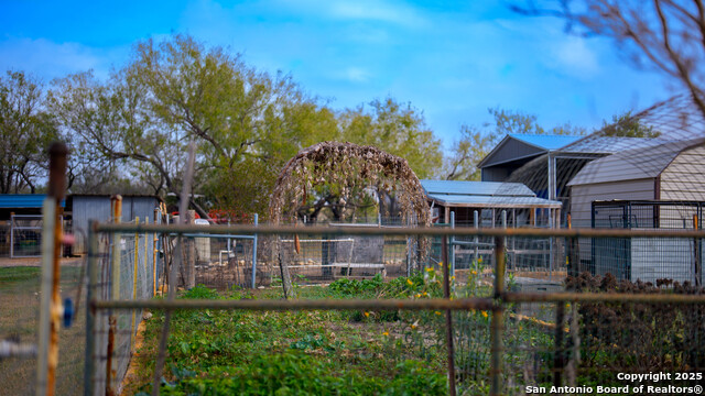 Image 23 of 36 For 3585 Pittman