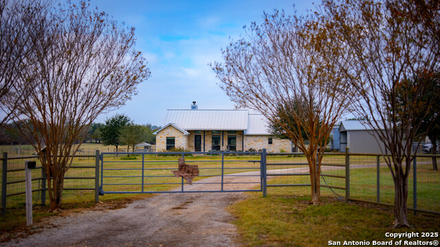 Image 26 of 36 For 3585 Pittman