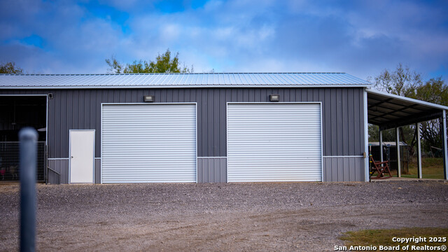 Image 32 of 36 For 3585 Pittman