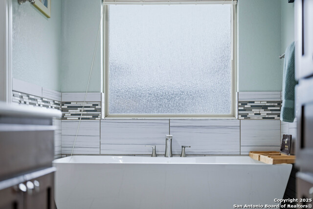 Image 7 of 36 For 3585 Pittman