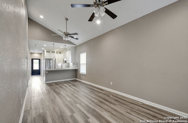 Image 13 of 34 For 1303 Lombrano St