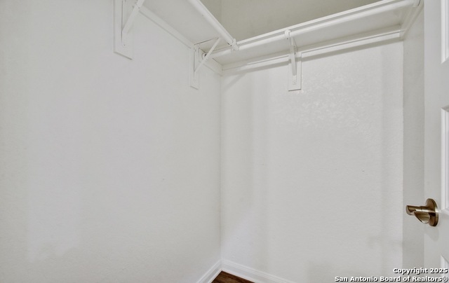 Image 18 of 34 For 1303 Lombrano St