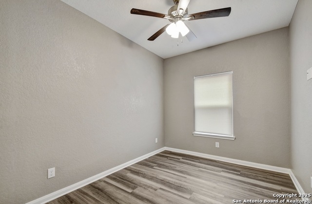 Image 21 of 34 For 1303 Lombrano St