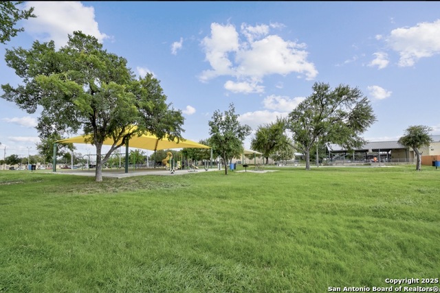 Image 26 of 34 For 1303 Lombrano St