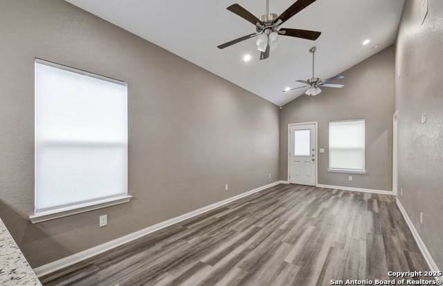 Image 9 of 34 For 1303 Lombrano St