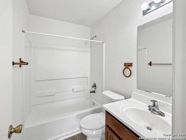 Image 10 of 11 For 107 Autumn Pass 107