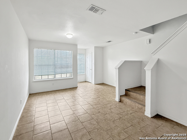 Image 4 of 11 For 107 Autumn Pass 107