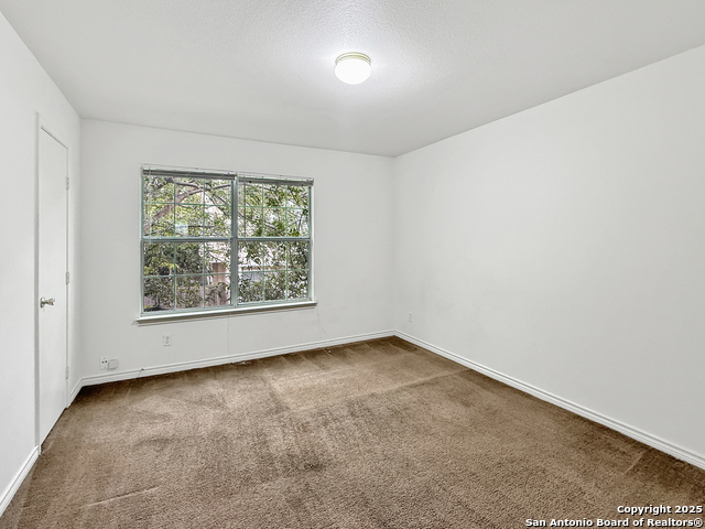 Image 7 of 11 For 107 Autumn Pass 107