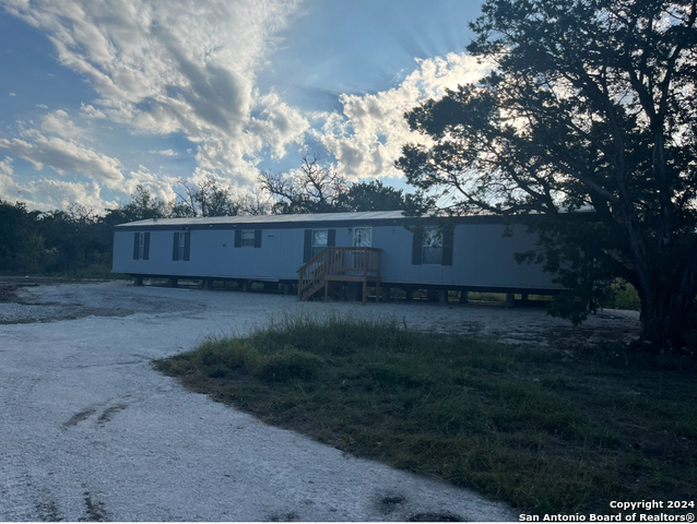 Image 2 of 5 For 35 N Creek  