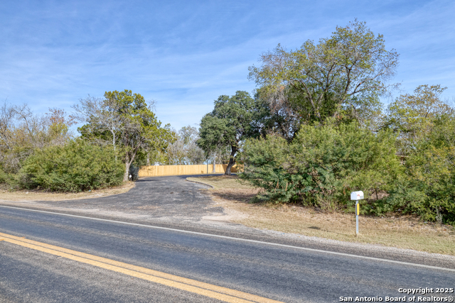 Image 2 of 34 For 1124 4th