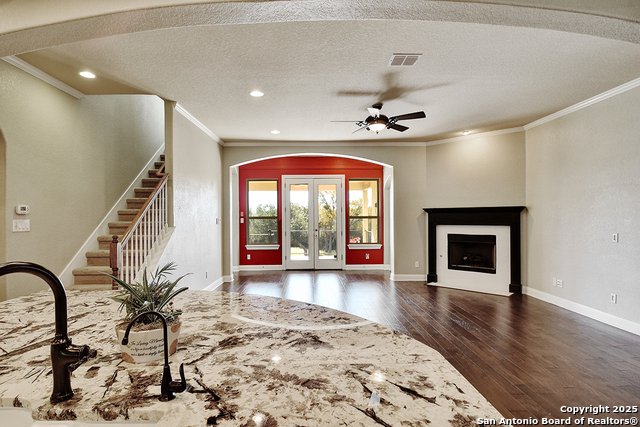 Image 10 of 41 For 930 Dulce  