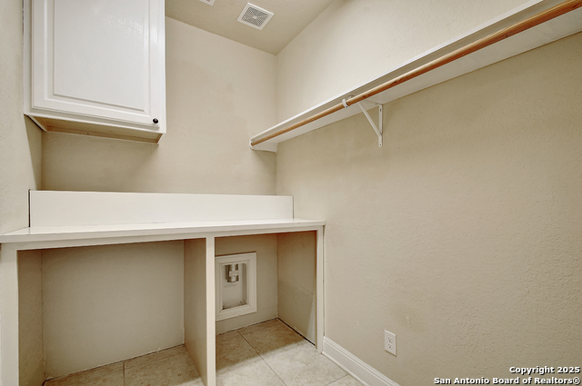 Image 18 of 41 For 930 Dulce  