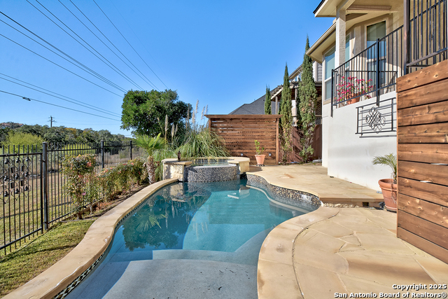 Image 37 of 41 For 930 Dulce  