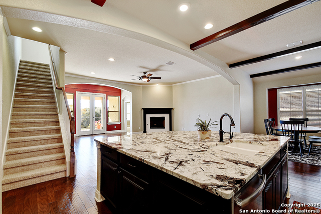 Image 8 of 41 For 930 Dulce  