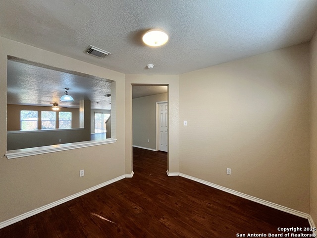 Image 11 of 44 For 329 Agency Oaks