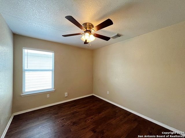 Image 27 of 44 For 329 Agency Oaks