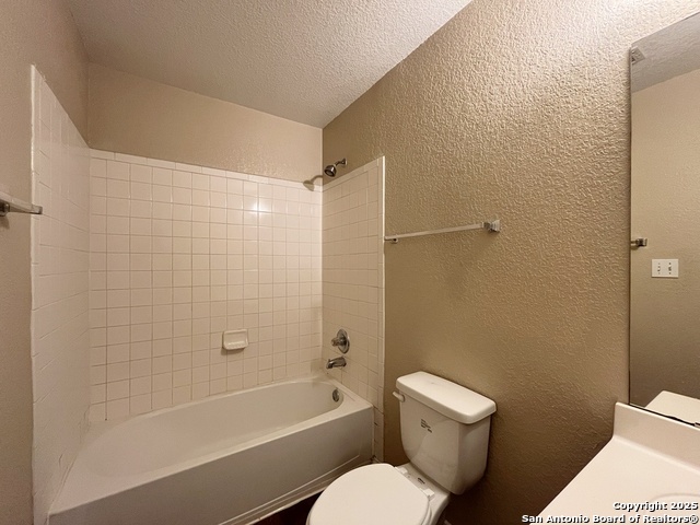 Image 31 of 44 For 329 Agency Oaks