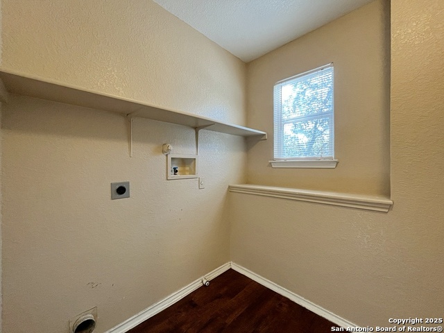 Image 33 of 44 For 329 Agency Oaks