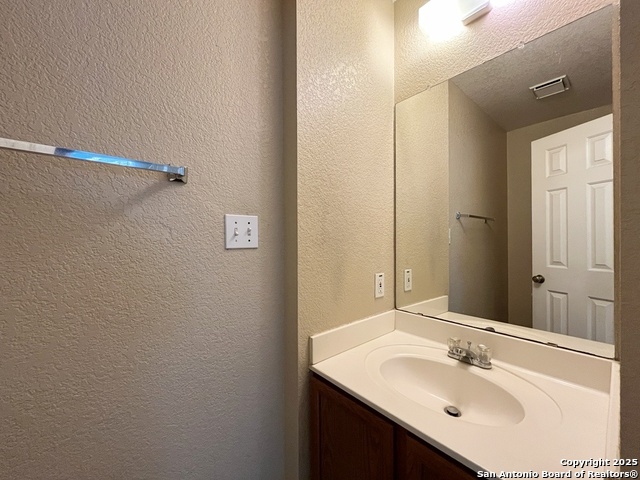 Image 34 of 44 For 329 Agency Oaks