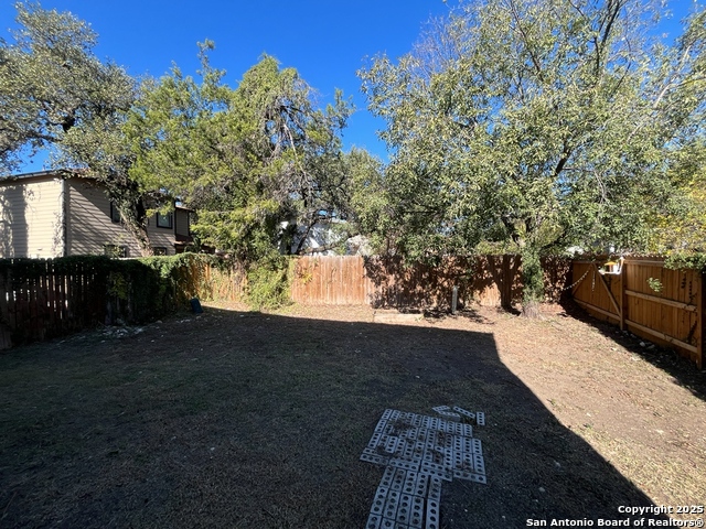 Image 36 of 44 For 329 Agency Oaks