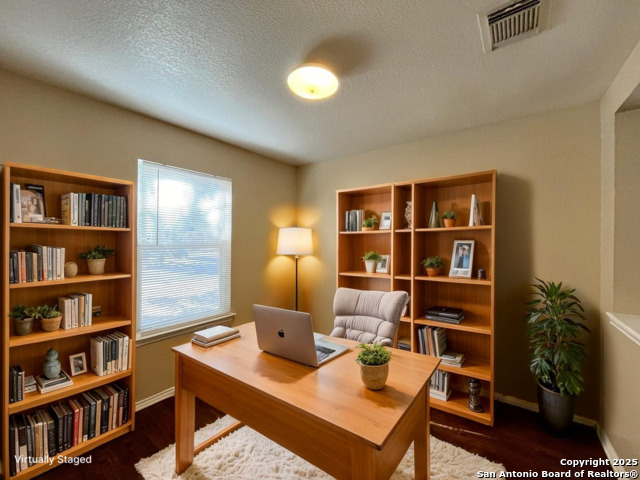 Image 6 of 44 For 329 Agency Oaks