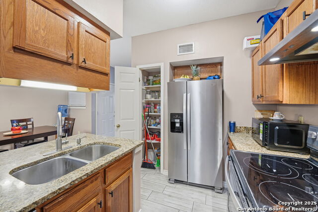 Image 13 of 34 For 8655 Datapoint Dr  505