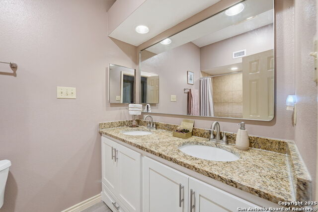 Image 20 of 34 For 8655 Datapoint Dr  505