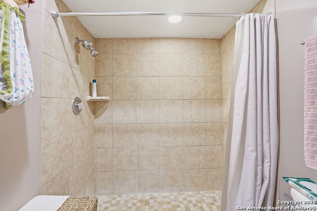 Image 21 of 34 For 8655 Datapoint Dr  505