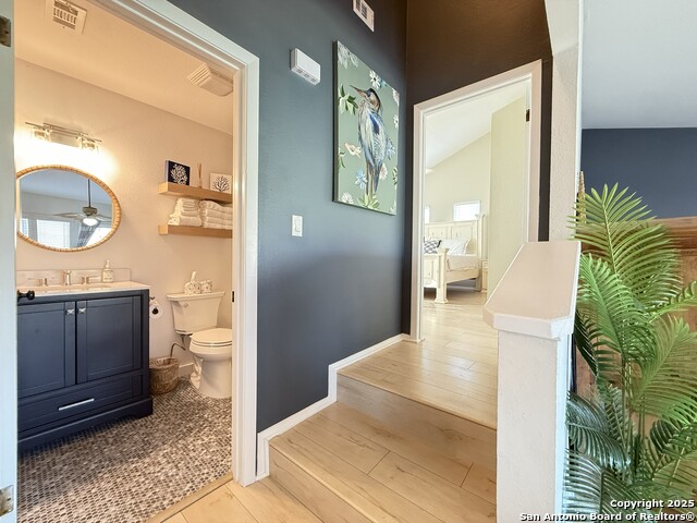 Image 21 of 41 For 6877 State Highway 361 30