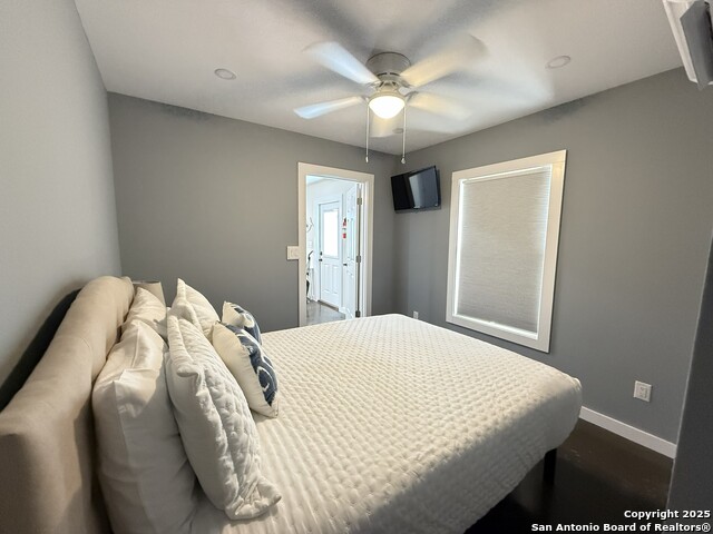 Image 30 of 41 For 6877 State Highway 361 30