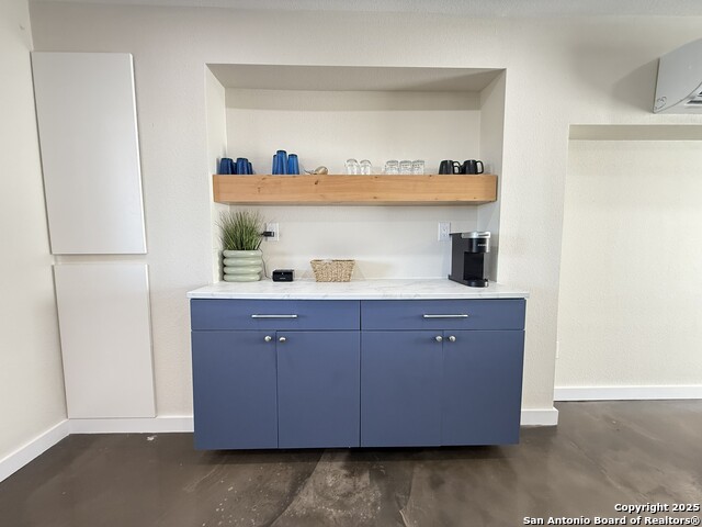 Image 33 of 41 For 6877 State Highway 361 30