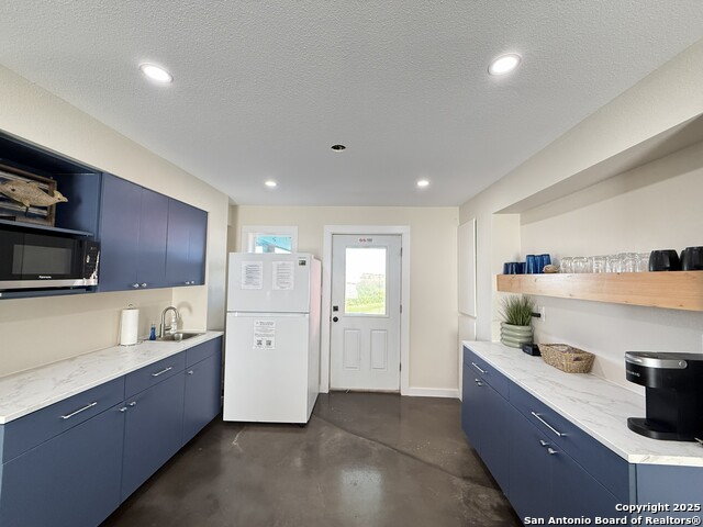 Image 35 of 41 For 6877 State Highway 361 30