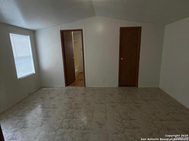 Image 15 of 23 For 8117 Silver Wings  14