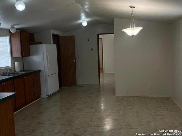 Image 19 of 23 For 8117 Silver Wings  14