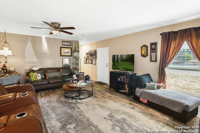 Image 7 of 19 For 570 Pr 1523  