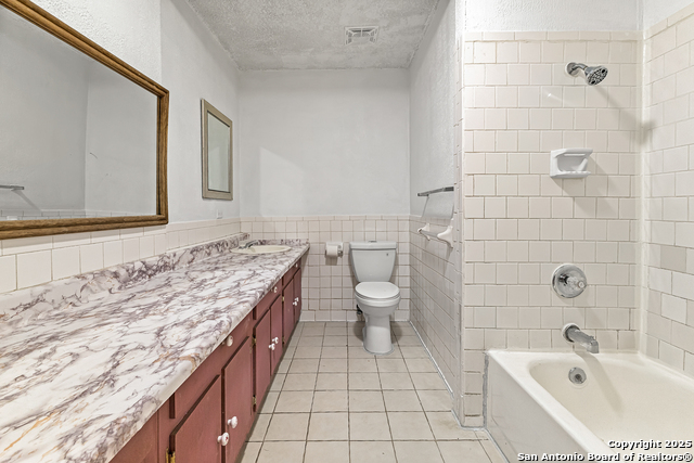 Image 13 of 23 For 5935 Highfield