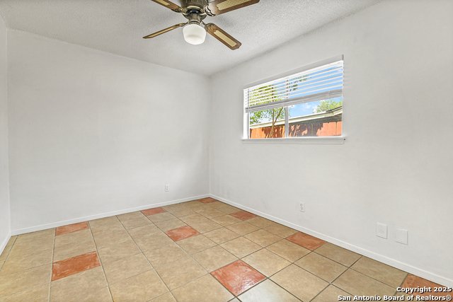 Image 16 of 23 For 5935 Highfield