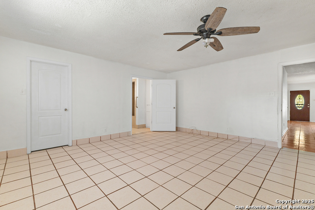 Image 17 of 23 For 5935 Highfield