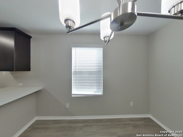 Image 3 of 20 For 1932 Bluethroat