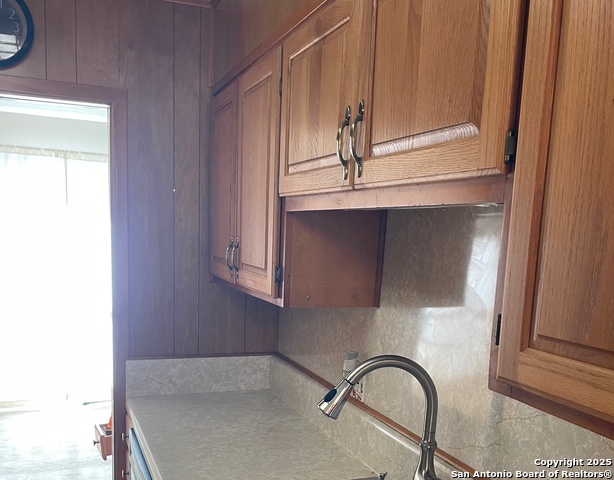 Image 9 of 15 For 190 Gunther