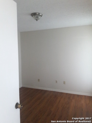 Image 14 of 19 For 13202 Larkwalk Dr.