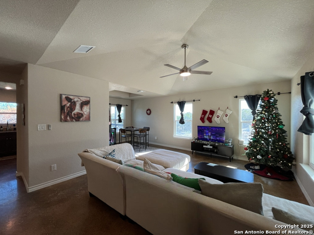 Image 2 of 31 For 2708 Golf Dr