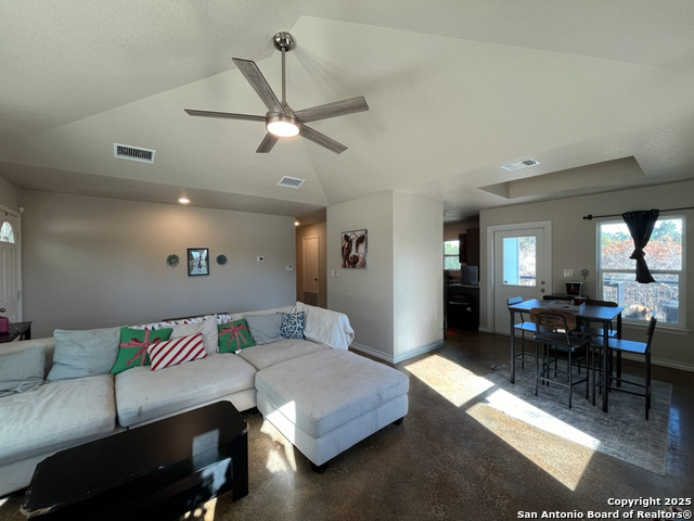 Image 5 of 31 For 2708 Golf Dr