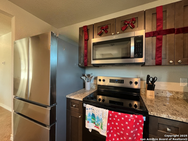 Image 9 of 31 For 2708 Golf Dr