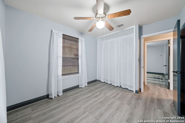 Image 15 of 24 For 6022 Castle View Drive