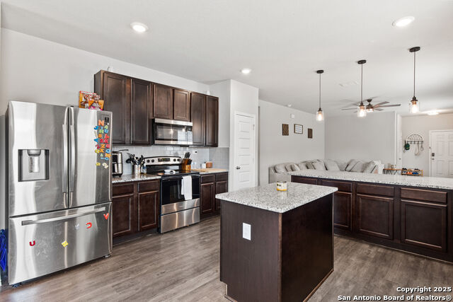 Image 13 of 32 For 331 Saddle Dawn