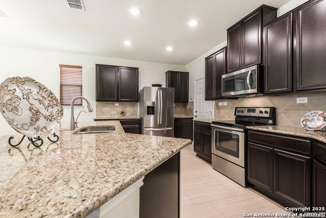 Image 17 of 25 For 1402 Bluejay Court